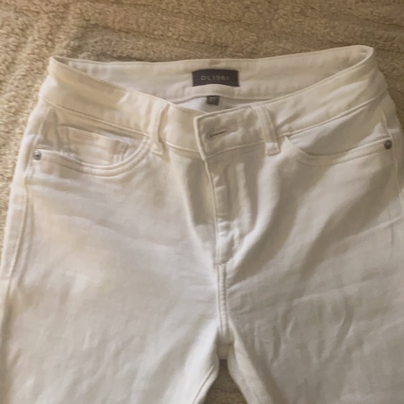 Great White jeans dl1961 size 27. Runs a bit small! - Picture 2 of 3